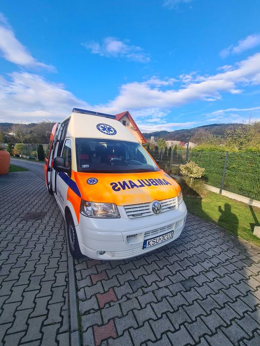 Ambulans, karetka,Volkswagen T5, 2006,