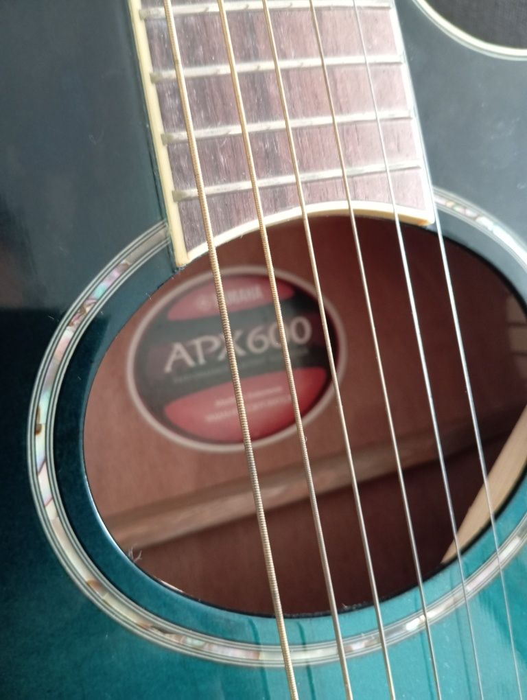 Guitarra apx600 com saco