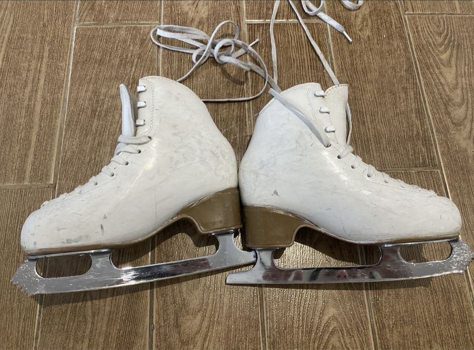 Професиональные коньки edea 215