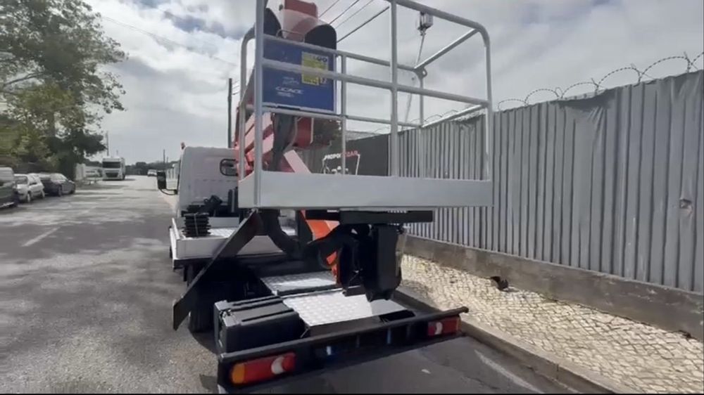 RENAULT MAXITY 130cv GRUA CESTO 23 METROS APENAS 70.000km OPORTUNIDADE