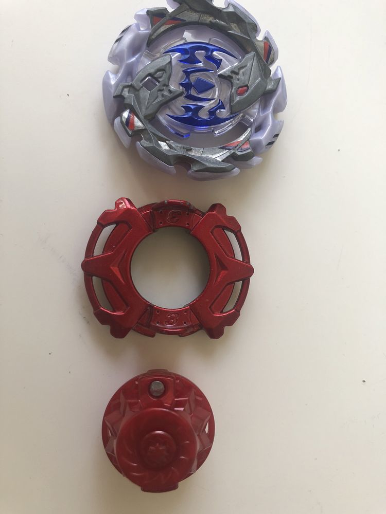 Beyblade forneus biały