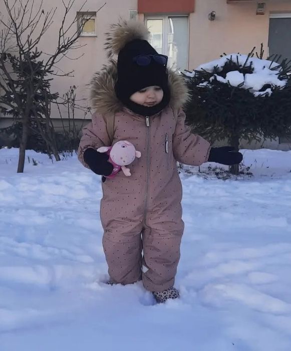 Зимовий комбінезон h&m  .