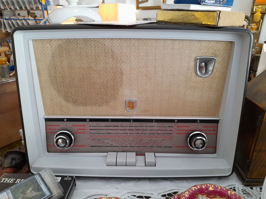 Rádio de válvulas Philips funciona antigo, original- placa digital