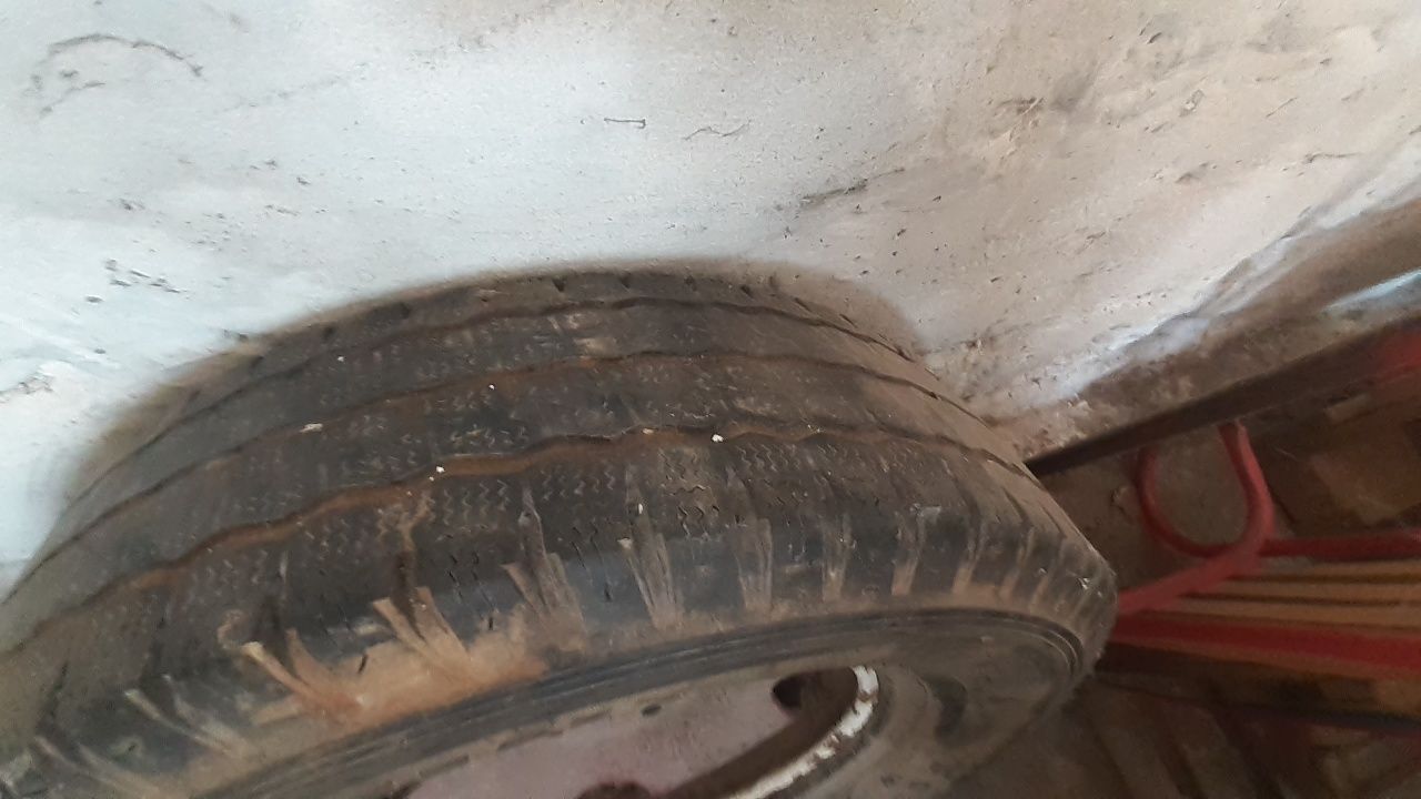Sprzedam oponę z felgą