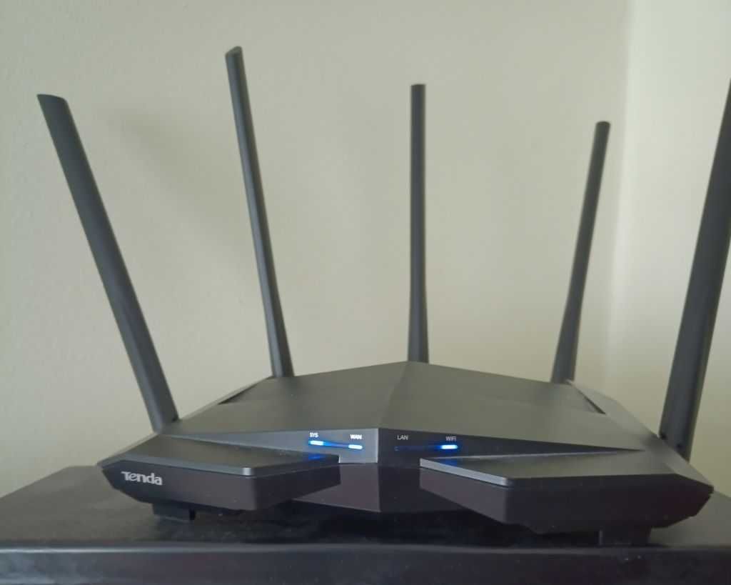 Wi-fi роутер (маршрутизатор) Tenda AC11