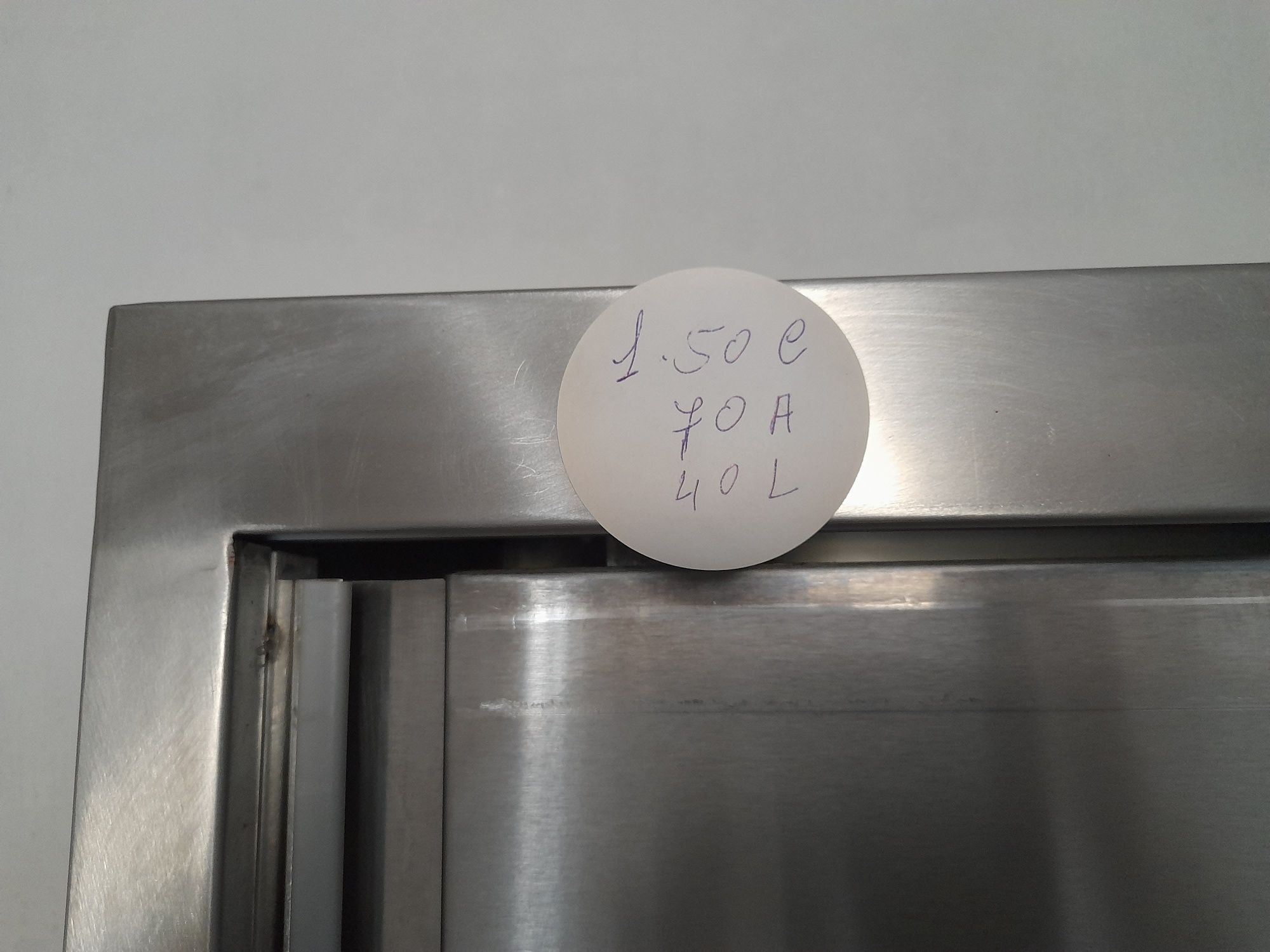 Armarios de inox a partir de 200€.