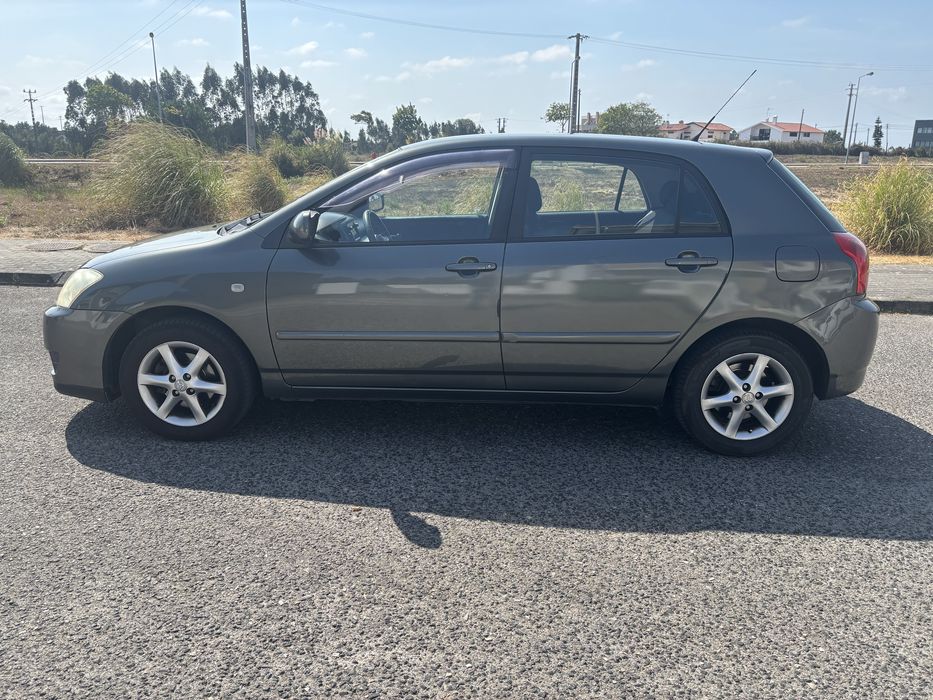 Toyota Corolla D4D - 5 lugares;