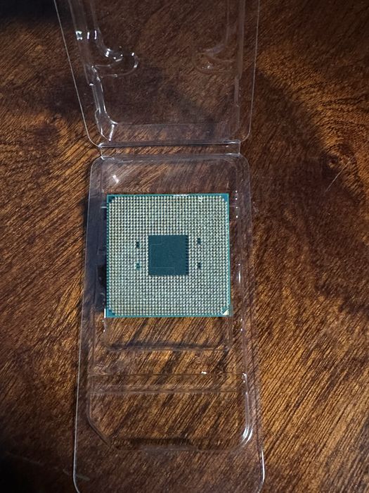 Продам Процессор Ryzen 3 3200G