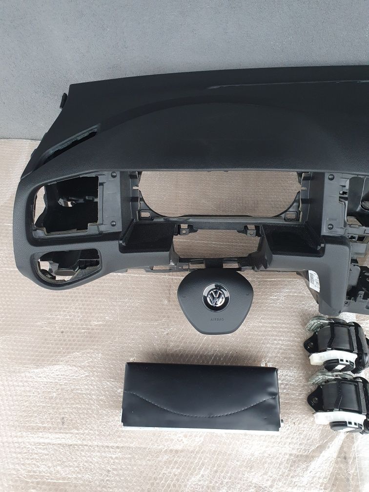 VW GOLF VII 7 deska rozdzielcza konsola kokpit airbag pasy