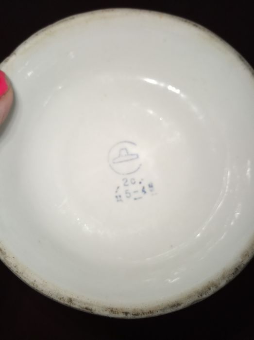 Посуда с дефектом