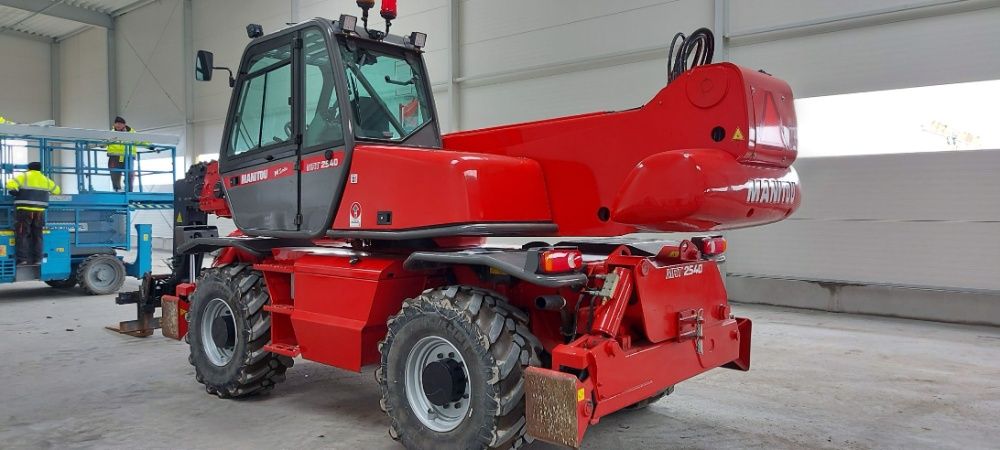 Wynajem ładowarki Teleskopowej Manitou  MRT 2150 , MRT 2540 Obrotowe