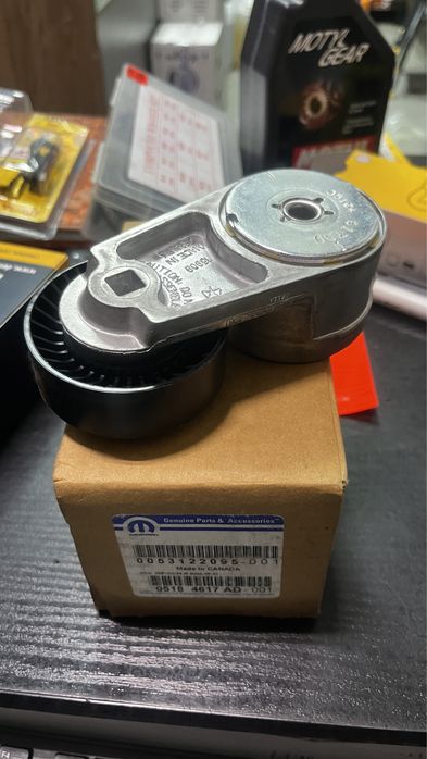 05184617AD Chrysler, Jeep натяжитель приводного ремня