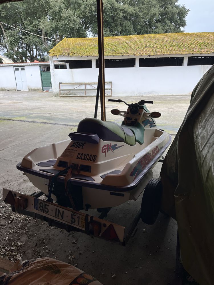 Bombardier Sea-Doo GTX (com docomentos e atrelado)