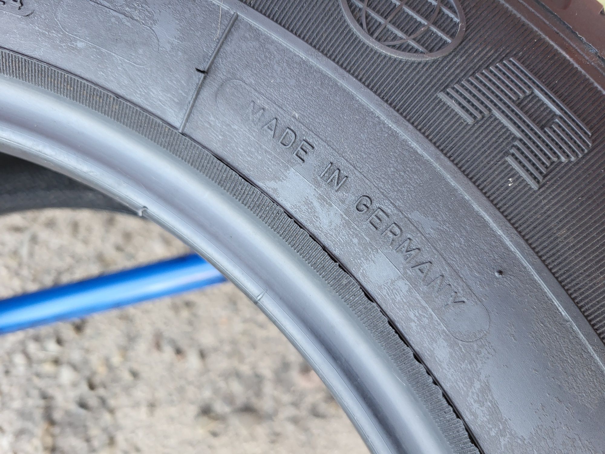 215/65/16C R16C GoodYear Cargo Vector 4шт ціна за 1шт шини