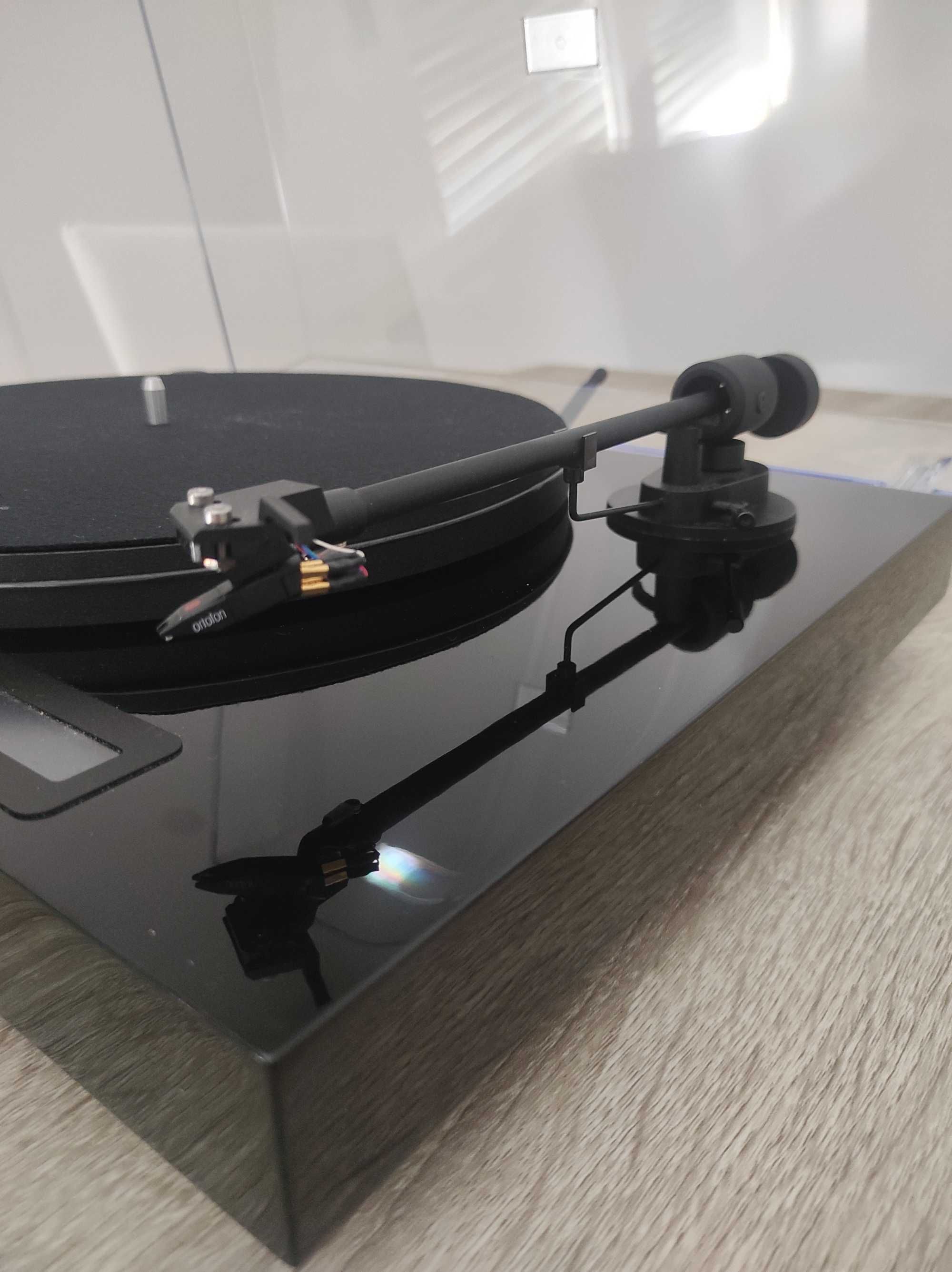 REDUÇÃO NO PREÇO: Pro-Ject Juke Box E + Q Acoustics 3010I