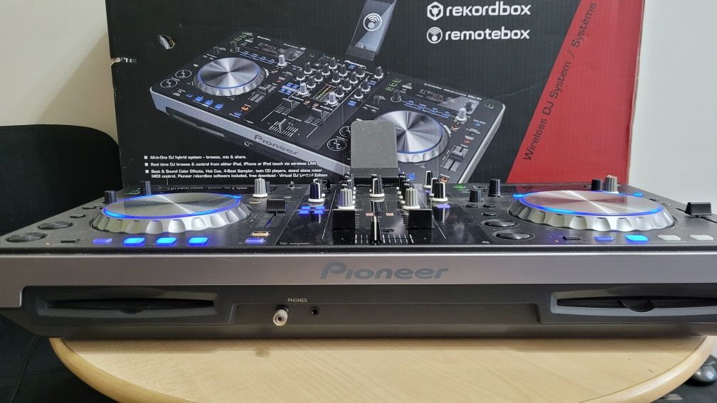 Pioneer dj xdj r1 + pokrowiec torba szyta na zamówienie  wartość 500zł