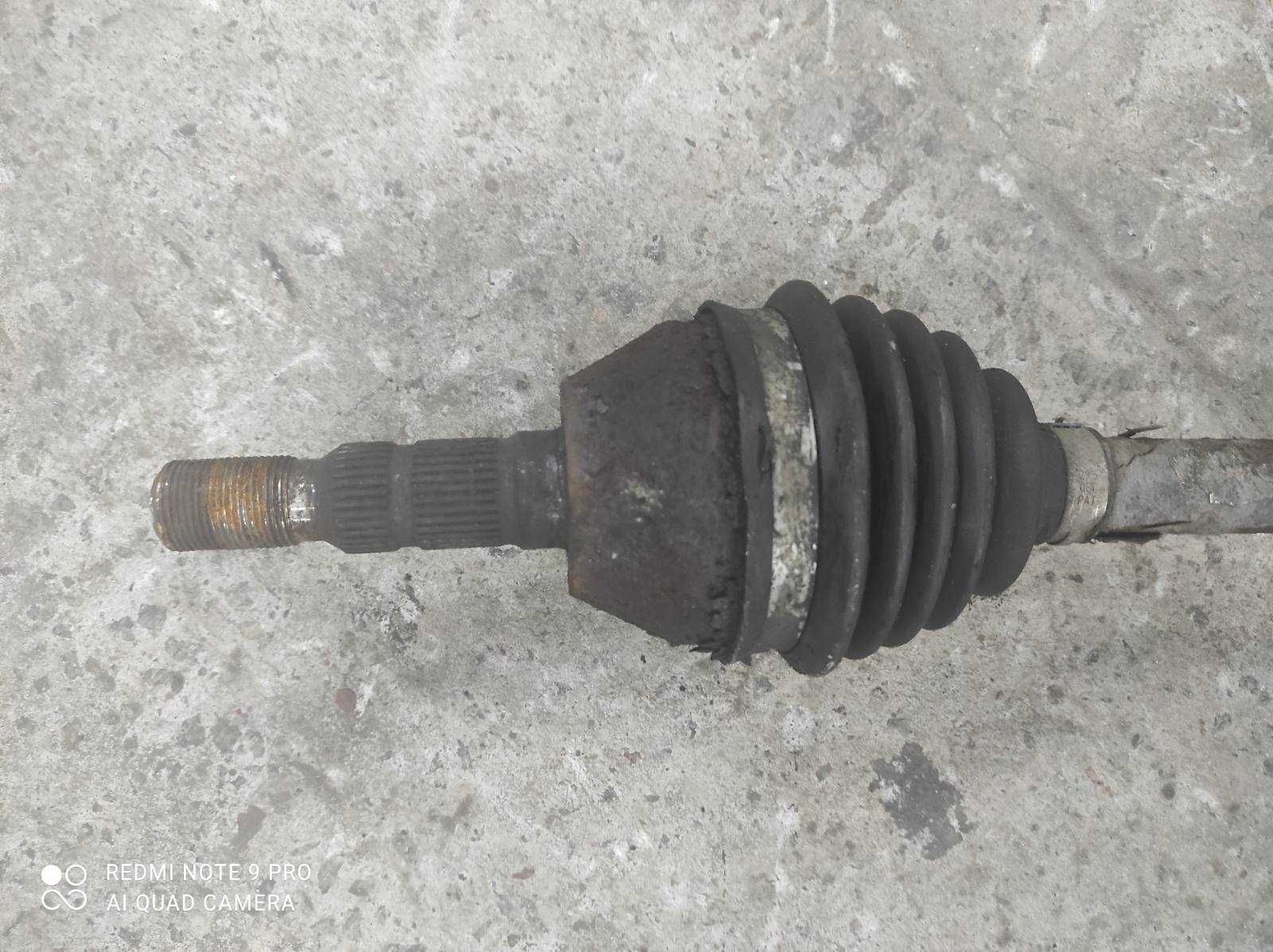 Полуось привод на Opel Astra двигатель Z16XER 1.6 16V правый 13191326