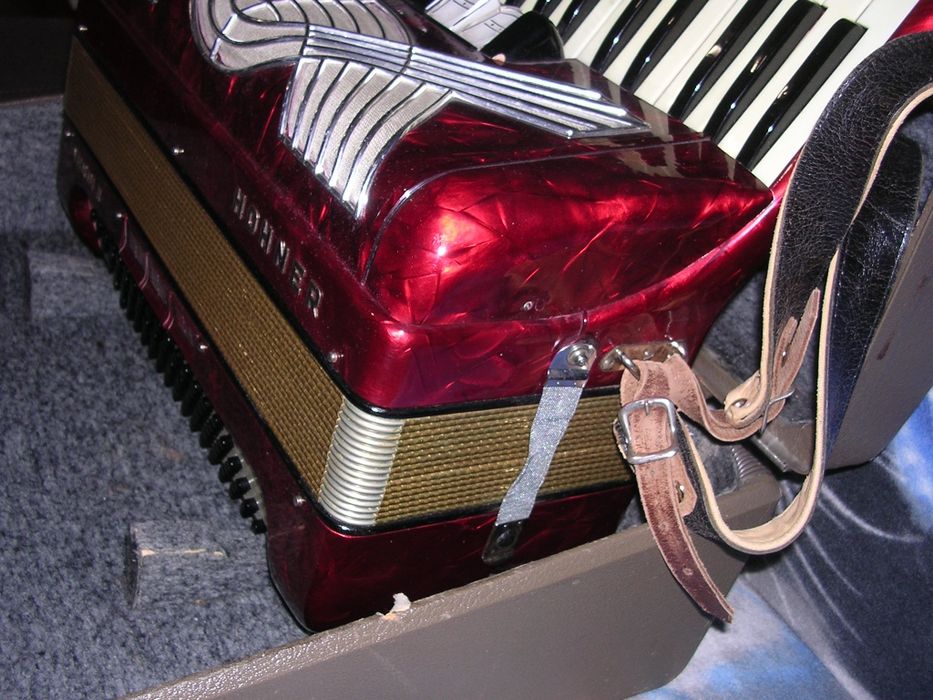 Akordeon Hohner Verdi II 96 basów