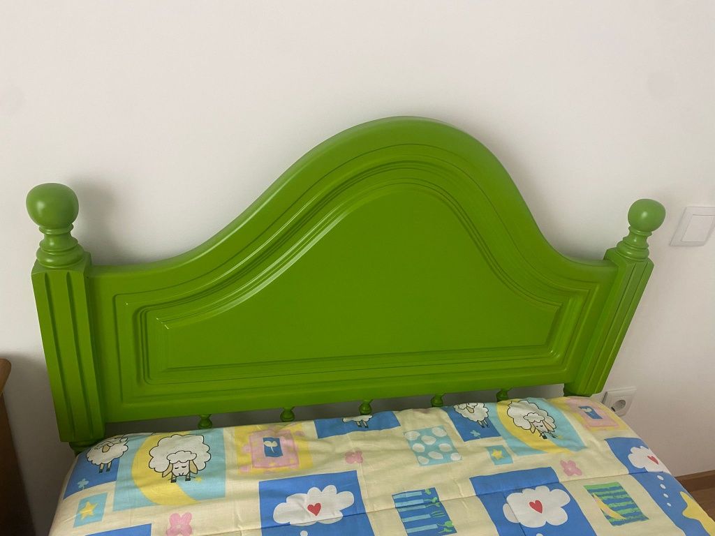 Quarto solteiro bom estado