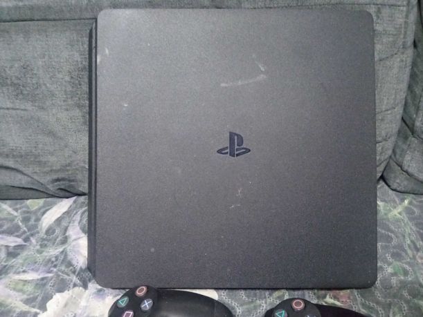 Konsola Sony PS4 Slim 1TB