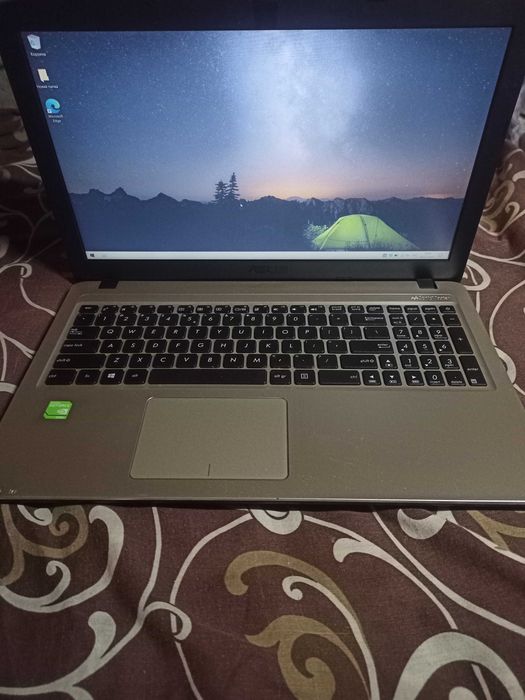 Ноутбук Asus 15.6