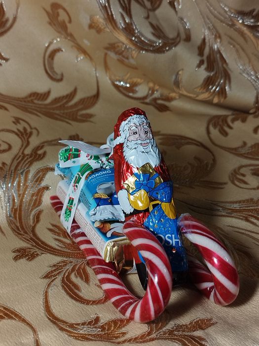 Солодощі, подарунок дитині