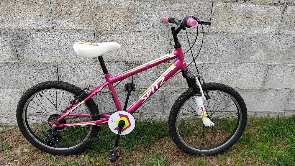 Bicicleta como nova para criança