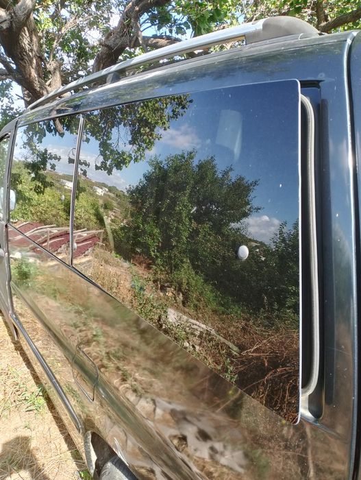 Продаю стекла Мерседес Вито 638