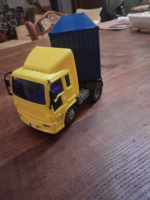 Camião Lidl azul/amarelo