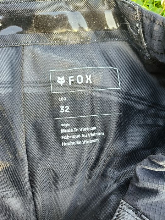 FOX Spodnie na Crossa motor 180 BNKR Black Camo 32 NOWE