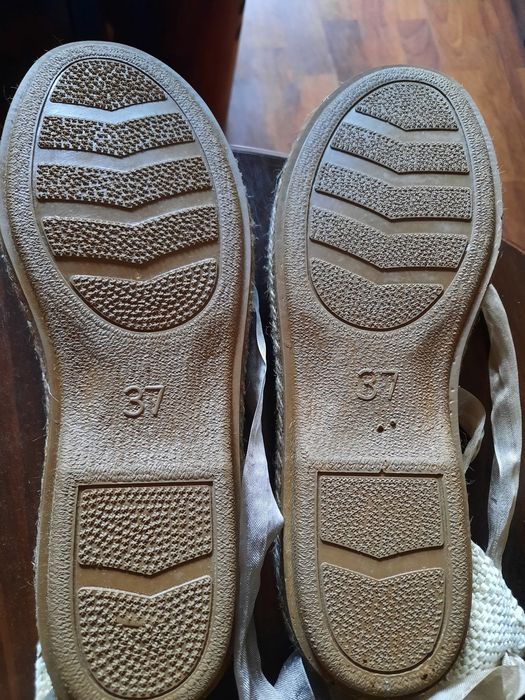 Еспадрильи-балетки с лентами