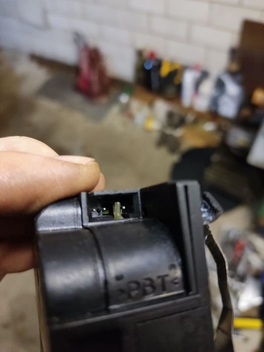 Ксенонові блоки розпалу. Hella