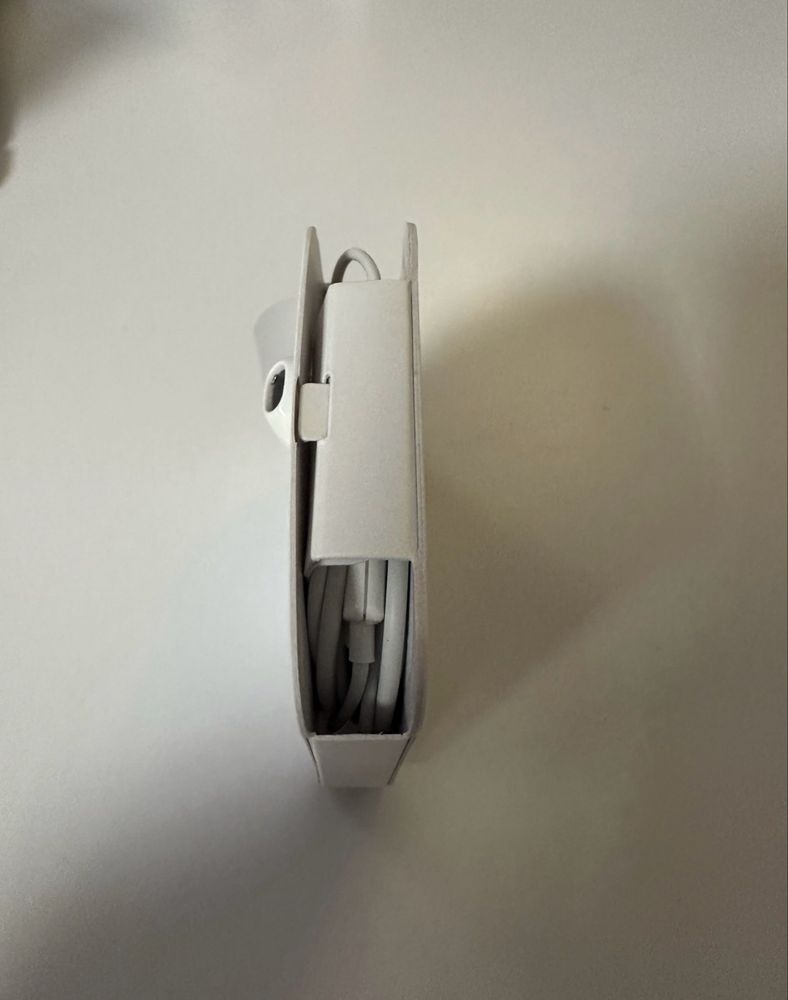 Наушники earpods lightning Apple iphone оригинал