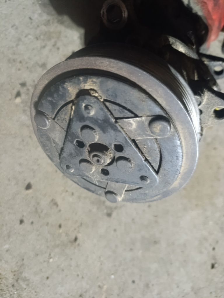Sprężarka klimatyzacji peugeot 2*0 HDi 207 307 citroen Berlingo r134a
