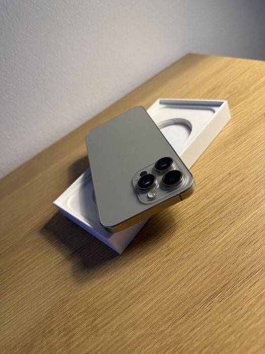 Iphone 16 Pro Max Como novo