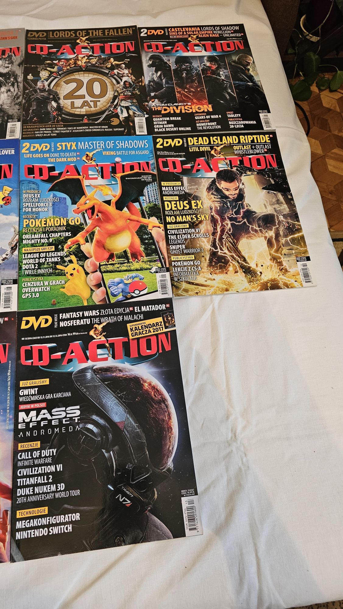 Sprzedam cały rocznik Cd-action z 2016  roku . 13 numerów .