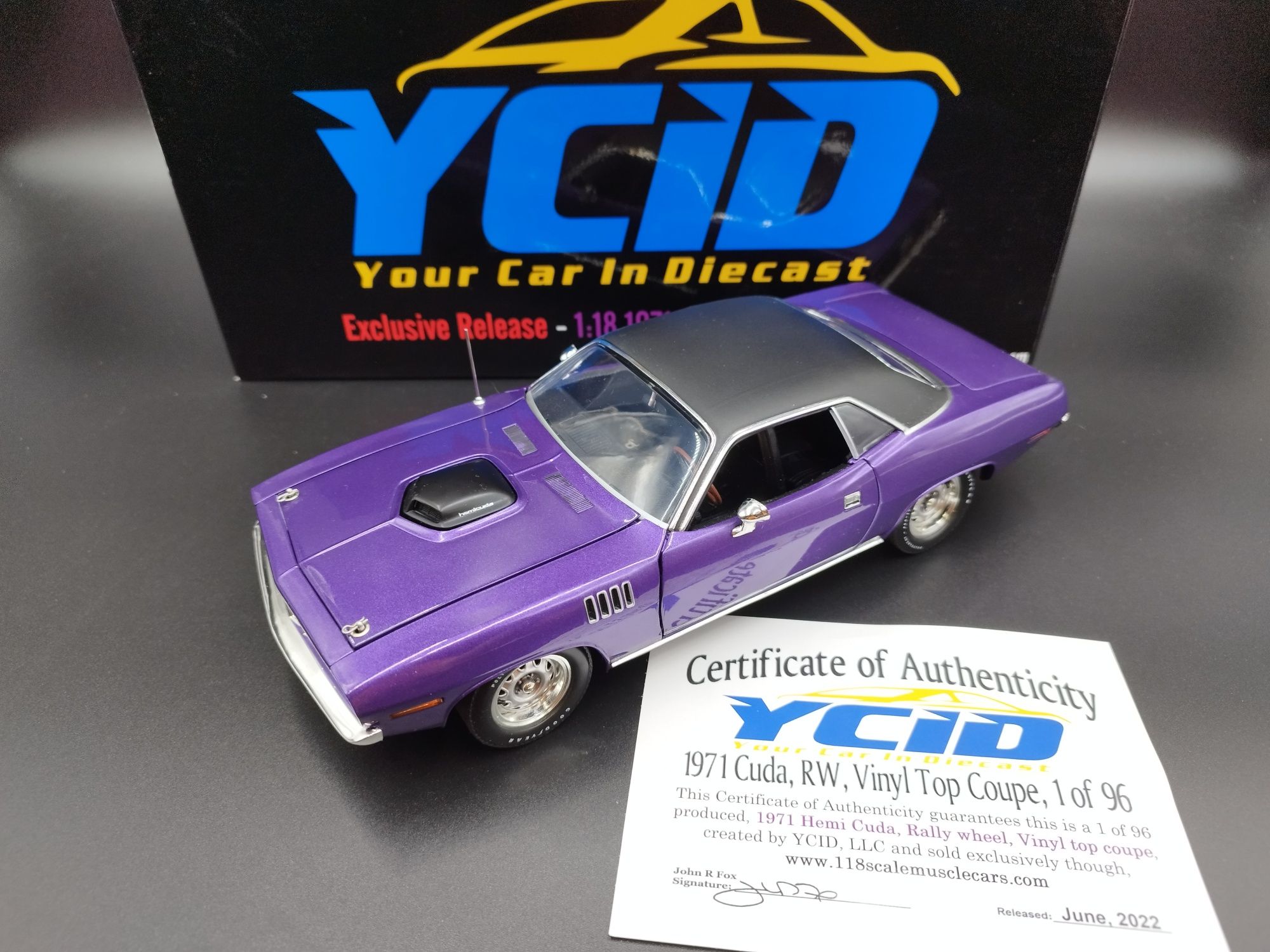 1:18 ACME YCID 1971 Plymouth Cuda model limit 96 sztuk