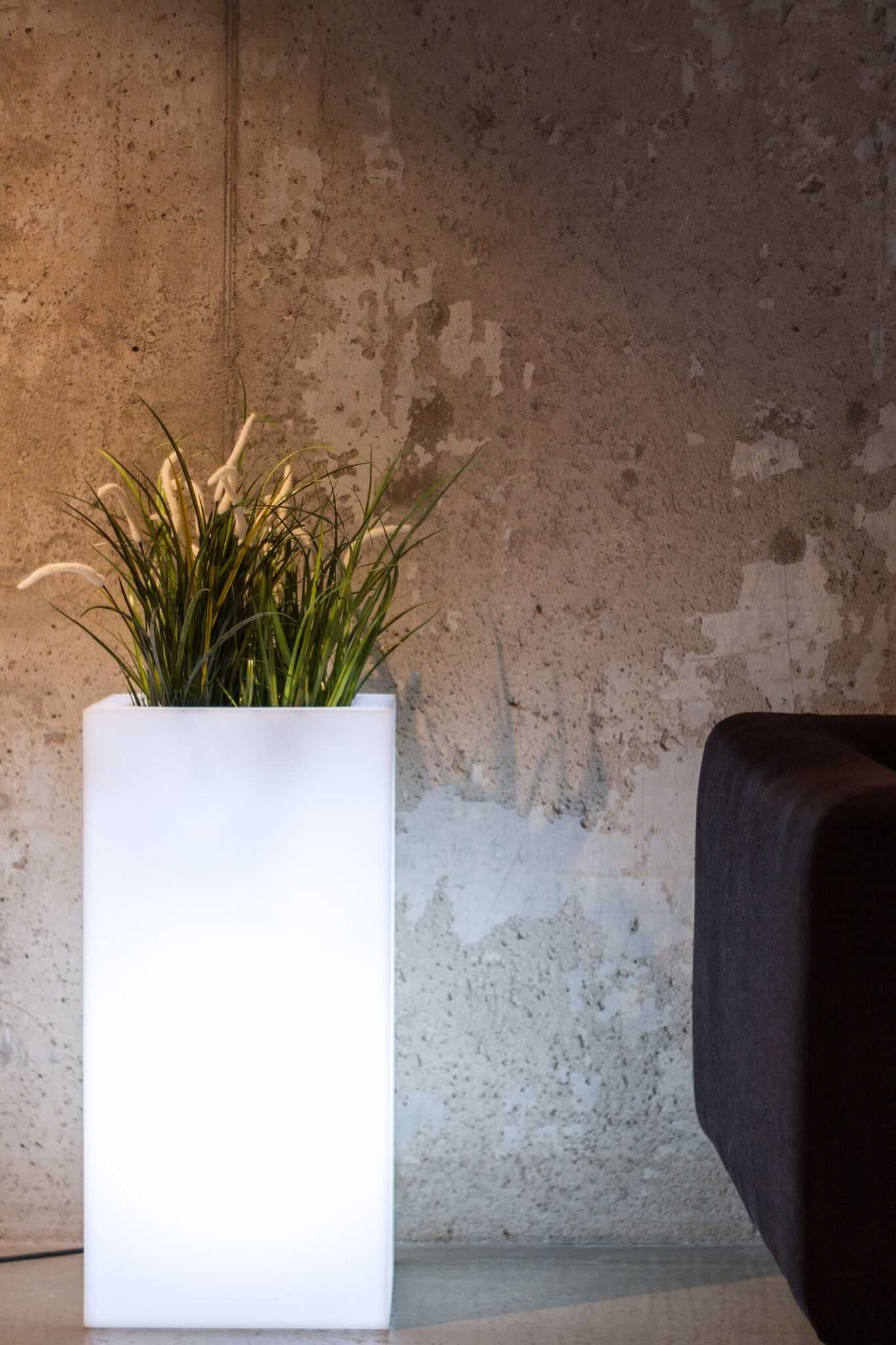 Mobiliario led multicor com comando