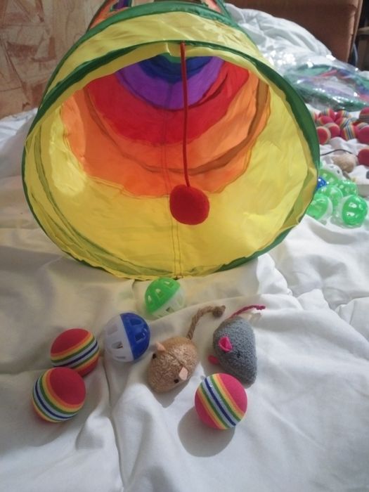 Туннель,Мышки,мячики мягкие и со звоночком для кошек