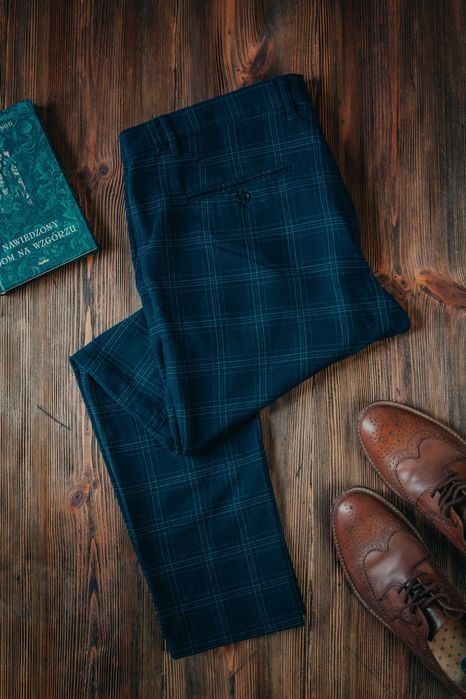 Granatowe spodnie chino w kratę, Zara, Rozmiar 46