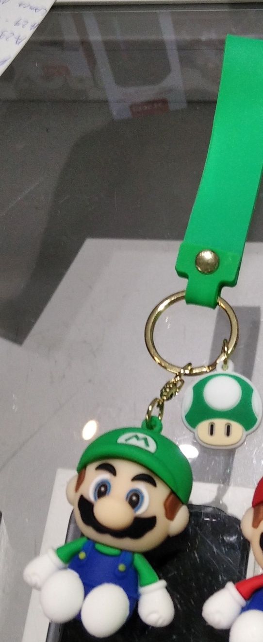 Brelok Luigi nowy wysyłka Mario Bros