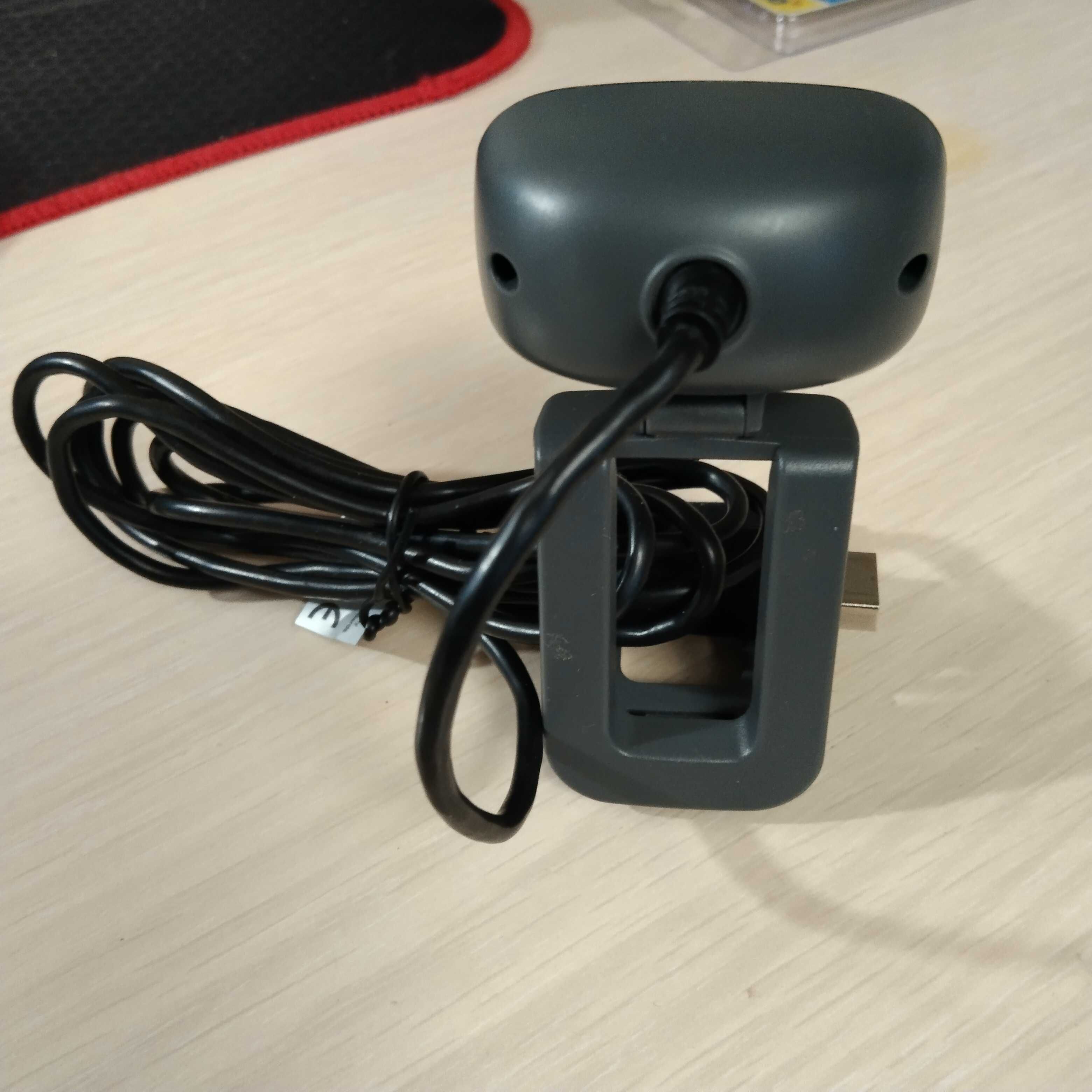 Веб камера Genius FaceCam 321 с микрофоном