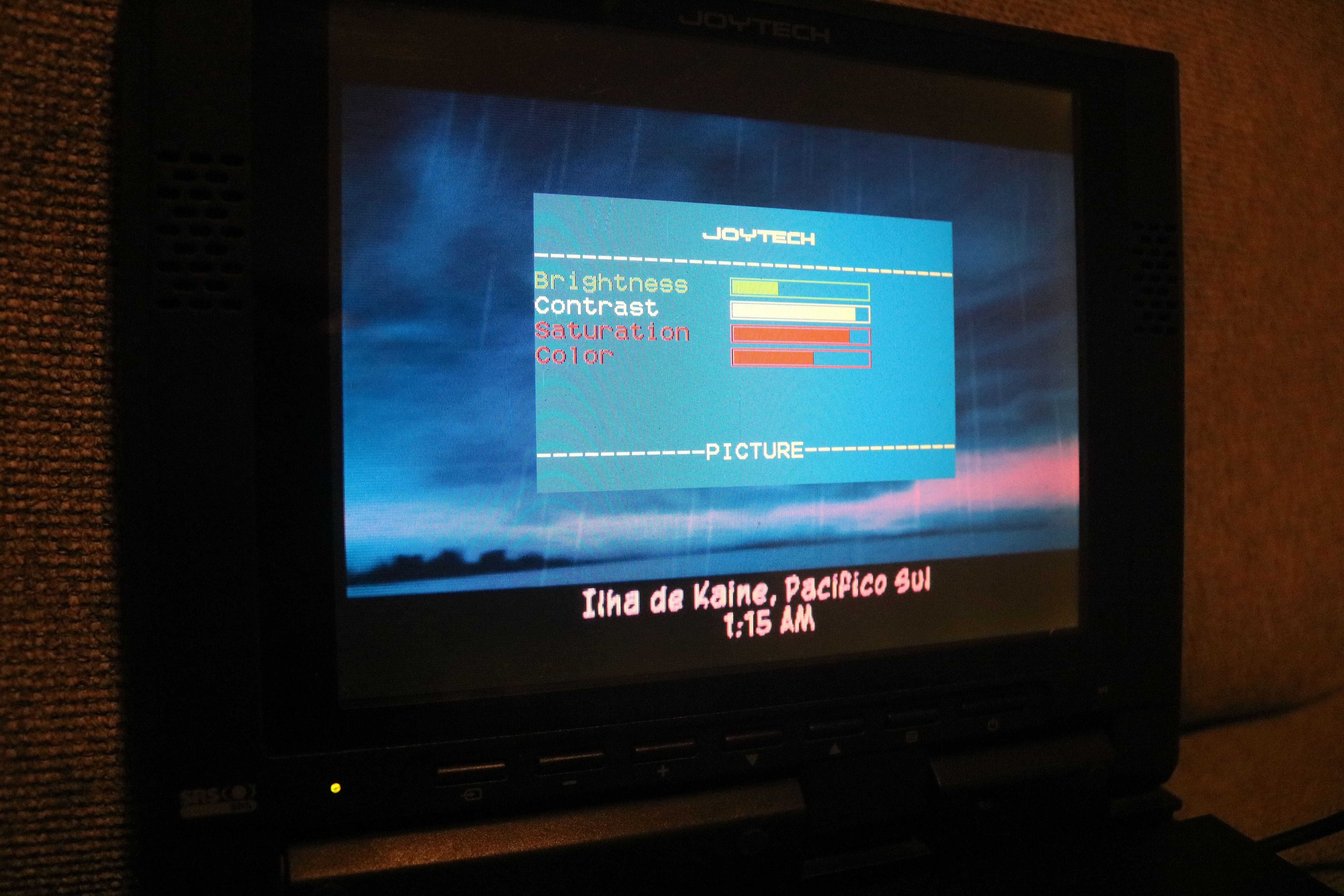 Ecrã portátil Joytech LCD 8'' para PS2 Slim
