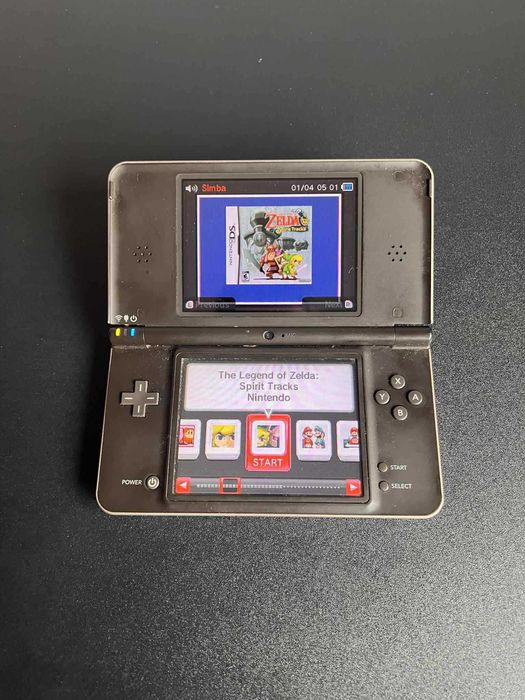 Nintendo DSi XL Preta com 80+ Jogos