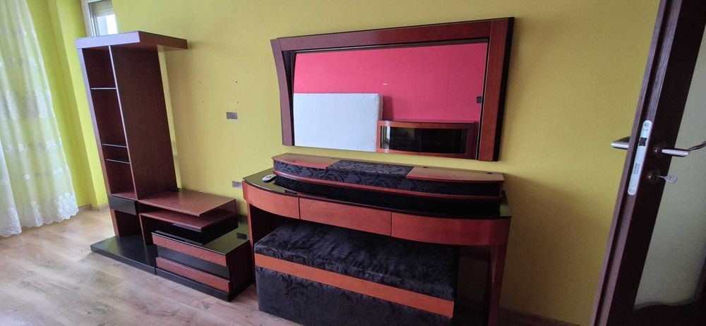 zestaw mebli do sypialni Mebin Art Modulo toaletka, szafa, komoda