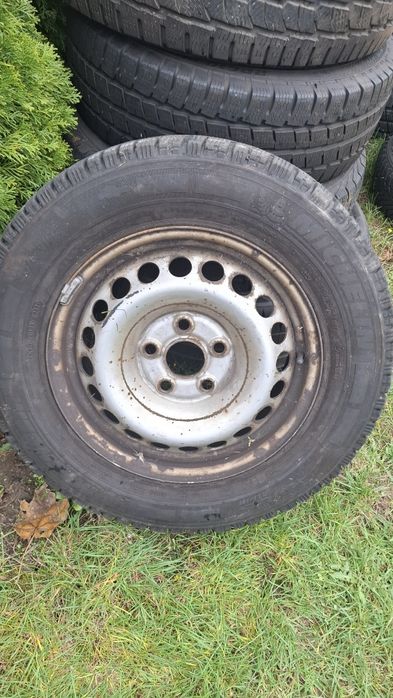215/65R16C Michelin Koło T5