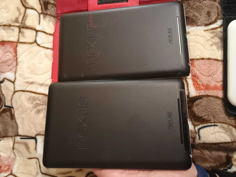 лот з 4х планшетів Nexus, G2, Insignia ціна за 4 штуки