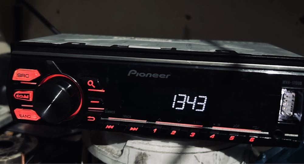 Radio Pionner.