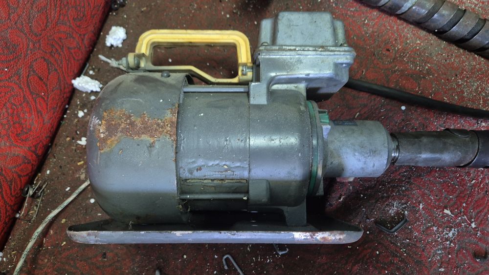 Машинка для шліфування граніту,бетону..