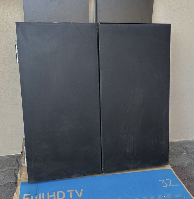 Komplet mebli fryzjerskich – szafki wiszące i lustro trójstronne